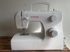 Электромеханическая швейная машина Singer Tradition 2259