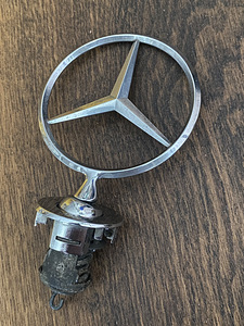 Mercedesi embleem (5 foto / 9)