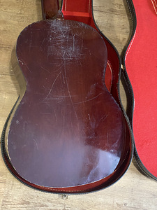 Гитара Yamaha C40 (2 фото из 4)