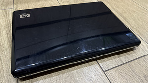HP 15.4” AMD Turion X2 GeForce 8400m SSD (3 foto / 10)