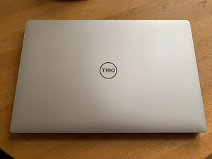 Dell XPS 9570 i7-8750H, 16 GB RAM, GTX1050ti 4GB (2 foto / 9)