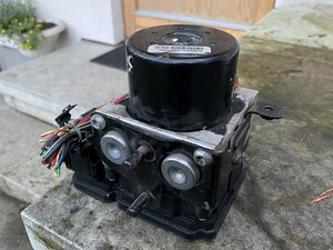Jaguar S type 2006 ABS aju / pump (2 foto / 2)
