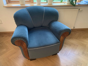 Tigudiivan komplekt, tugitoolid ja diivanilaud (5 foto / 6)