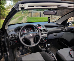 Peugeot 206cc 1.6 80kw (9 фото из 13)