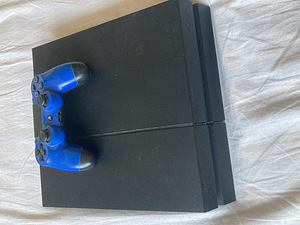 Playstation 4 1TB (1 foto / 1)