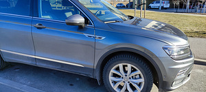 VW TIGUAN 2019 ALLSPICE 2.0 4 Motion Highline (2 foto / 14)
