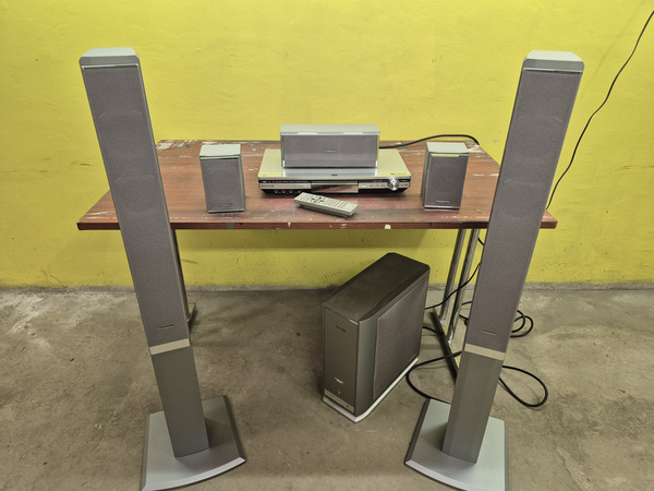 CD / DVD Panasonic 5.1 keskus