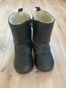 Laste talvesaapad, 24 (2 foto / 2)