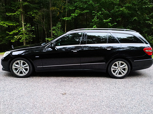 Mercedes-Benz E350 (5 foto / 13)
