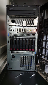 Сервер HP ProLiant ML310e gen8 (2 фото из 5)