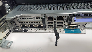 Server IBM X3550 M4 (2 фото из 4)