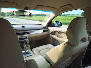 Volvo S80 2.4 D5 (10 foto / 11)