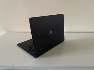 MacBook Air M2/256gb/8gb (3 foto / 8)