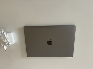 Macbook Pro 13 Late 2016/8gb/256gb (8 foto / 8)