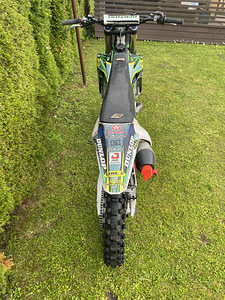 Kawasaki KX 250 (3 фото из 5)