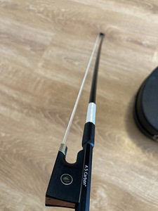 Alfred Stingl by Höfner AS34 V4/4 Carbon Violin bow (3 foto / 5)