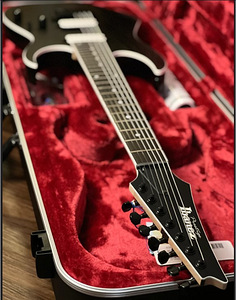 Ibanez Prestige RGR752AHBF (3 foto / 6)