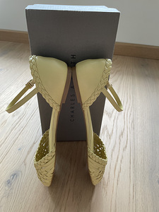 Сандали Charles & Keith, размер 37 (2 фото из 2)