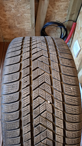 PIRELLI SCORPION WINTER XL 275/35R22 104V (3 foto / 5)