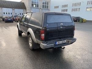 Nissan Navara (3 foto / 8)