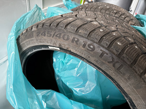 Continental IceContact 2 245/40R19 (3 foto / 4)