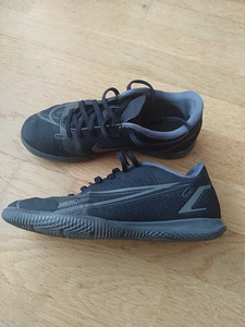 Nike Jalgpalli jalanõud EUR 31 ja 32 (4 foto / 4)