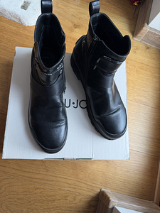 Liu Jo (5 фото из 5)