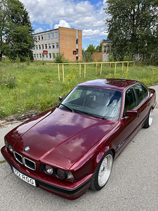 BMW 530i V8 (2 foto / 11)