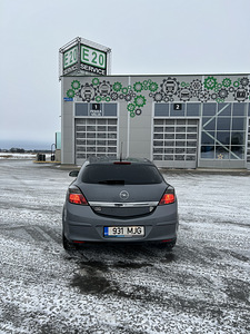 Opel Astra GTC (6 foto / 10)