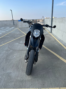 KTM 950 SM (5 foto / 10)