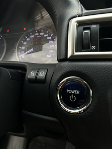 Lexus GS450h Luxury (13 foto / 15)