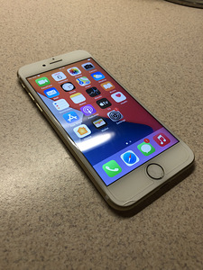 iPhone 7 (Gold) 32GB (5 foto / 8)
