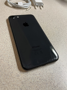 iPhone 8 64GB (Black) (6 foto / 7)