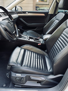 Volkswagen Passat Variant Comfortline 4Motion 2.0 (8 foto / 11)