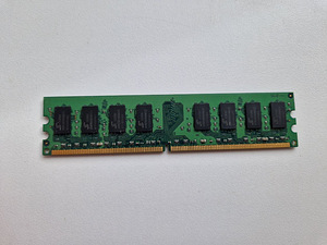Kingston 2GB DDR2-667 KVR667D2N5/2G (2 foto / 2)