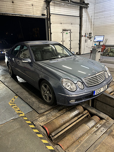 Mercedes w211 e270 (2 foto / 9)