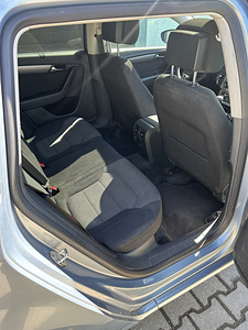 Volkswagen Passat B7 2011 (5 фото из 6)