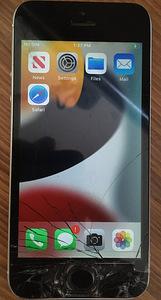 iPhone SE (1-го поколения) (1 фото из 3)