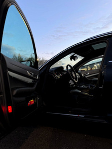 Audi a6 avant 3.0 tdi quattro S-line 165kw (8 foto / 11)