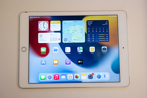 iPad Air 2, 16gb, LTE (1 foto / 3)