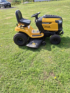 Газонокосилка CubCadet LT3 (1 фото из 5)