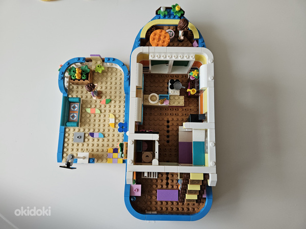 Лодка-домик на канале Lego Friends (фото #3)