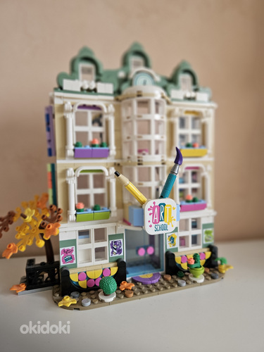Школа искусств Lego Friends Emma (фото #2)