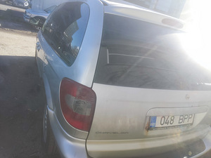 Chrysler Voyager (2 фото из 2)