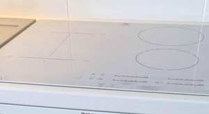 Induktsioon pliidiplaat Electrolux (2 foto / 2)