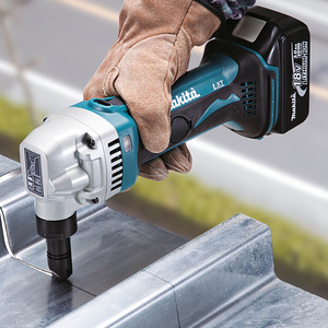 Akuplekilõikur Makita DJN161Z 18V 1,6mm (2 foto / 6)