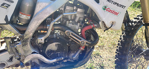 Ямаха 250cc (2 фото из 5)