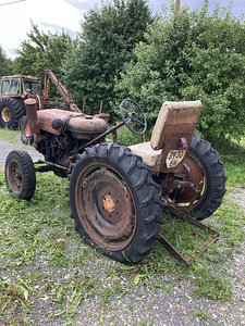 Vana traktor DT-14 (3 foto / 4)