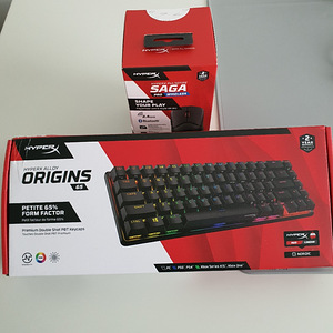 Alloy Origins 65 - Red & HyperX Pulsefire Saga Pro Wrls Hiir (1 foto / 9)