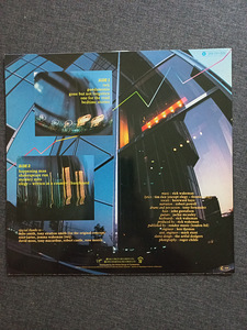 RICK WAKEMAN "COST OF LIVING" (3 foto / 3)